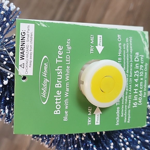 Set Of 4 Holiday Time LED Trees in Gold and Blue - Picture 6 of 10